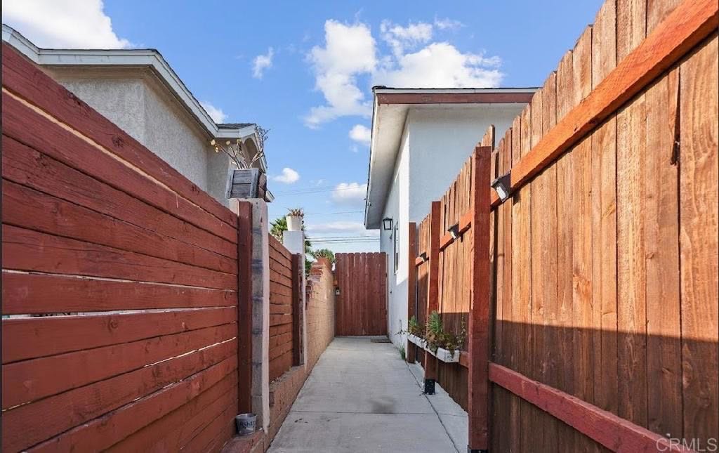 3964 Delta St – photo 2