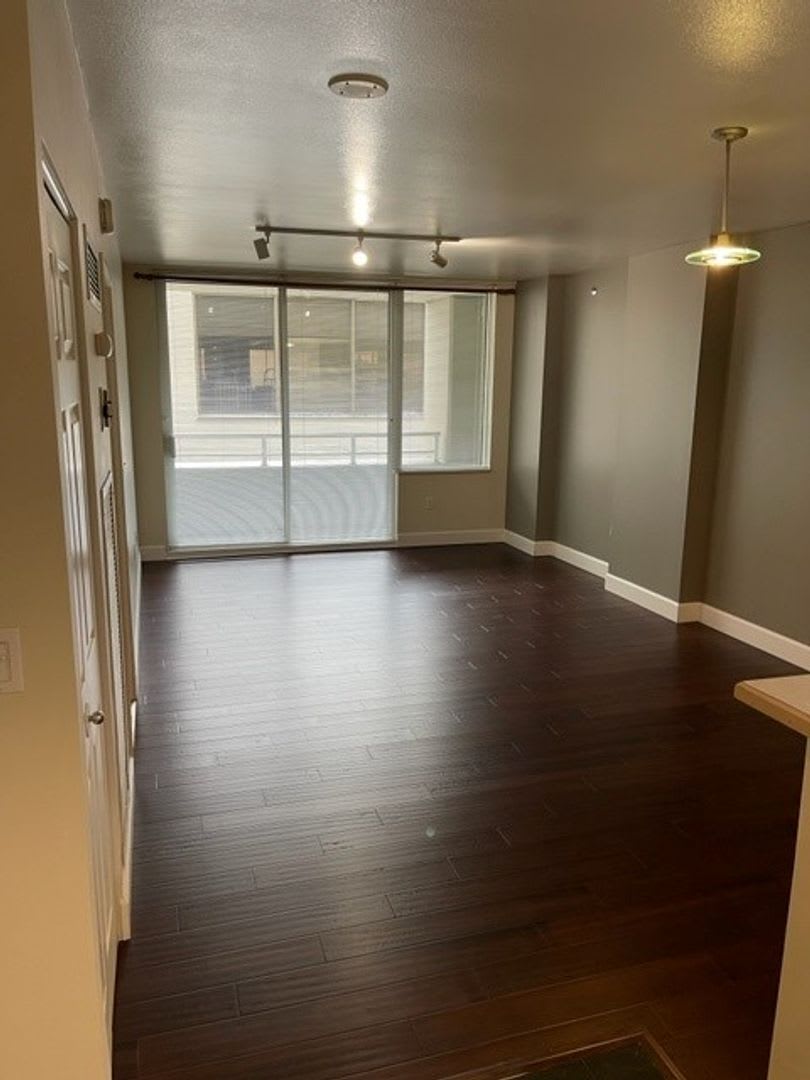 Upscale 1bd 1bath in Heart of Beltown With Hotel Like Feel! – photo 5