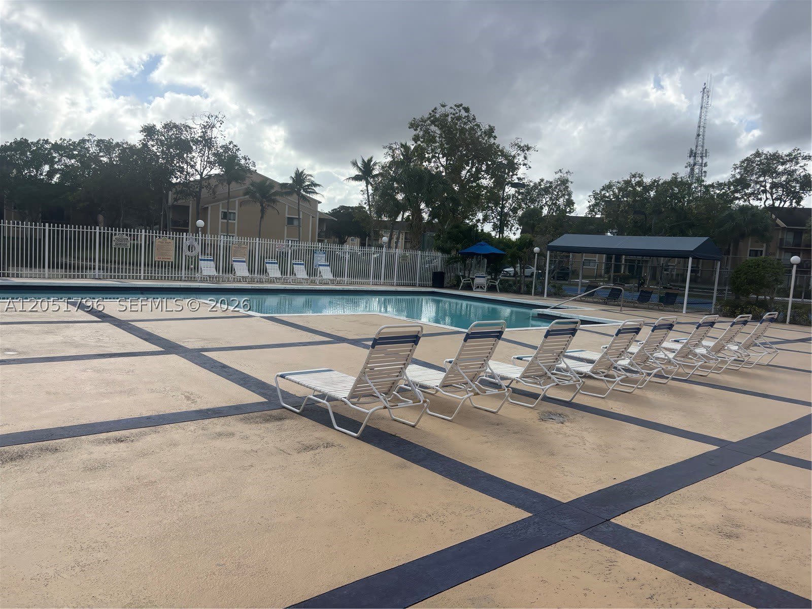 323 Palm Cir E – photo 5