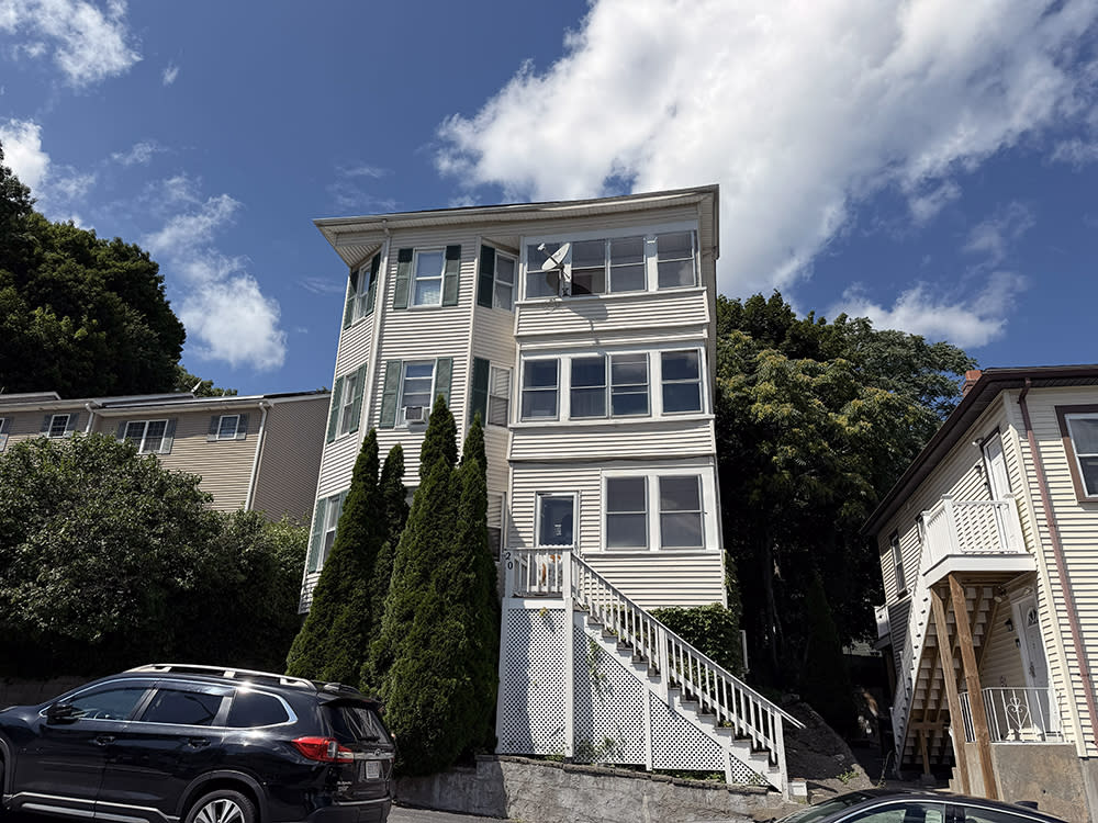 20 Creston Street – photo 1