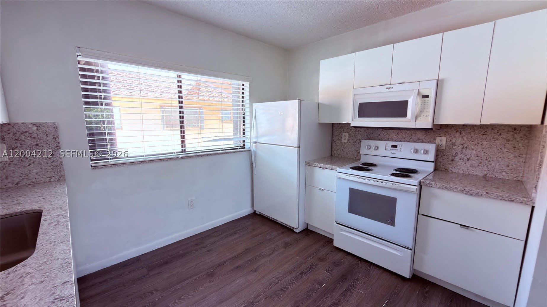 6370 W 27th Ct – photo 2