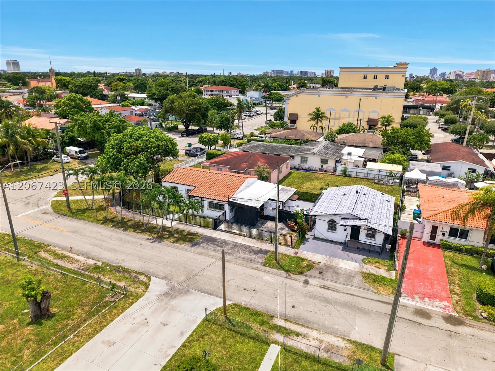 3500 NW 1st St – photo 4