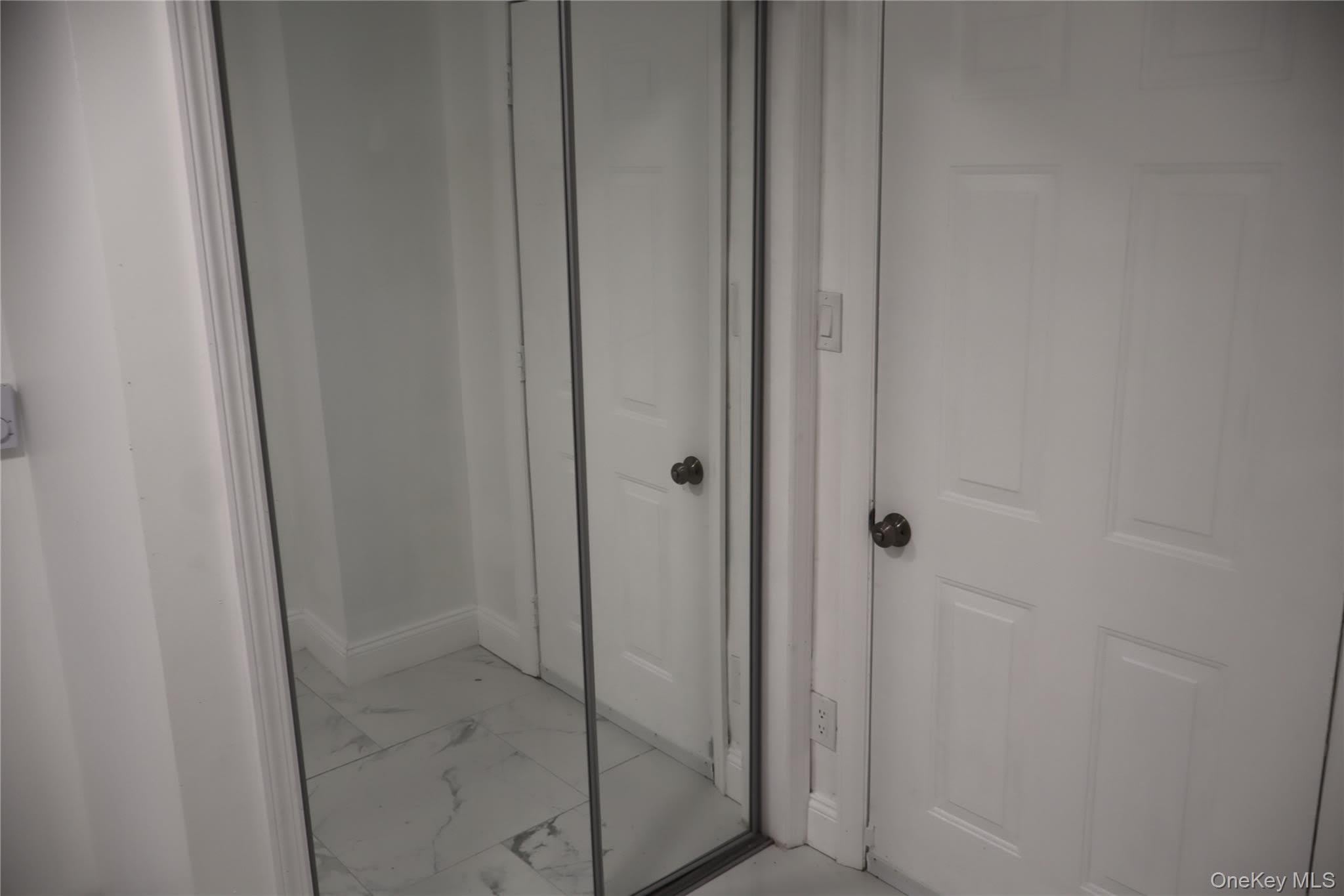 560 Jerome Street – photo 3
