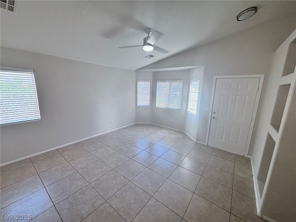 4912 WHISPERING SPRING Avenue – photo 3