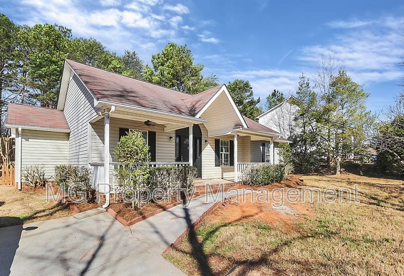 141 Brookshire Drive – photo 2