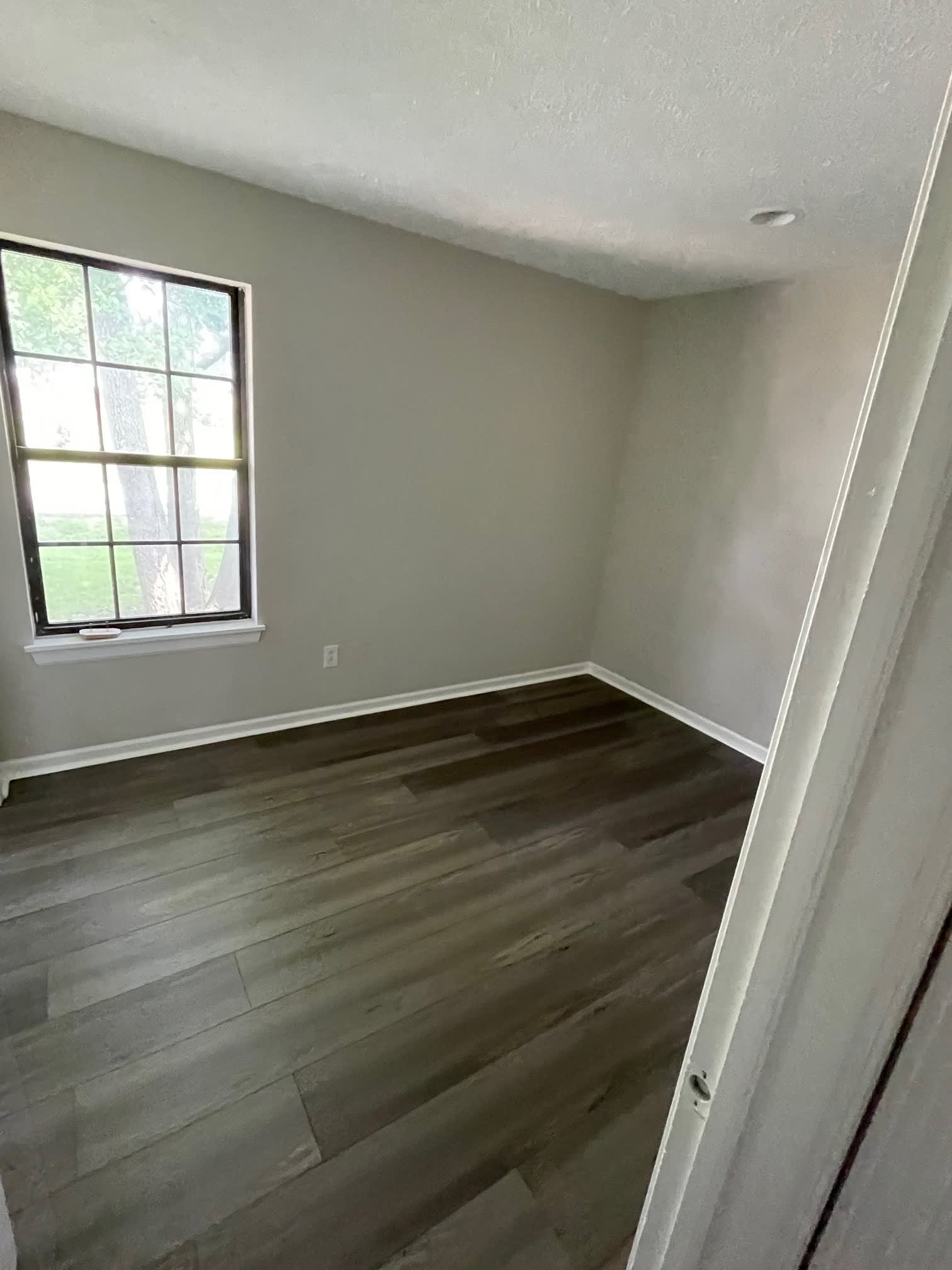 1117 E 105th St – photo 2