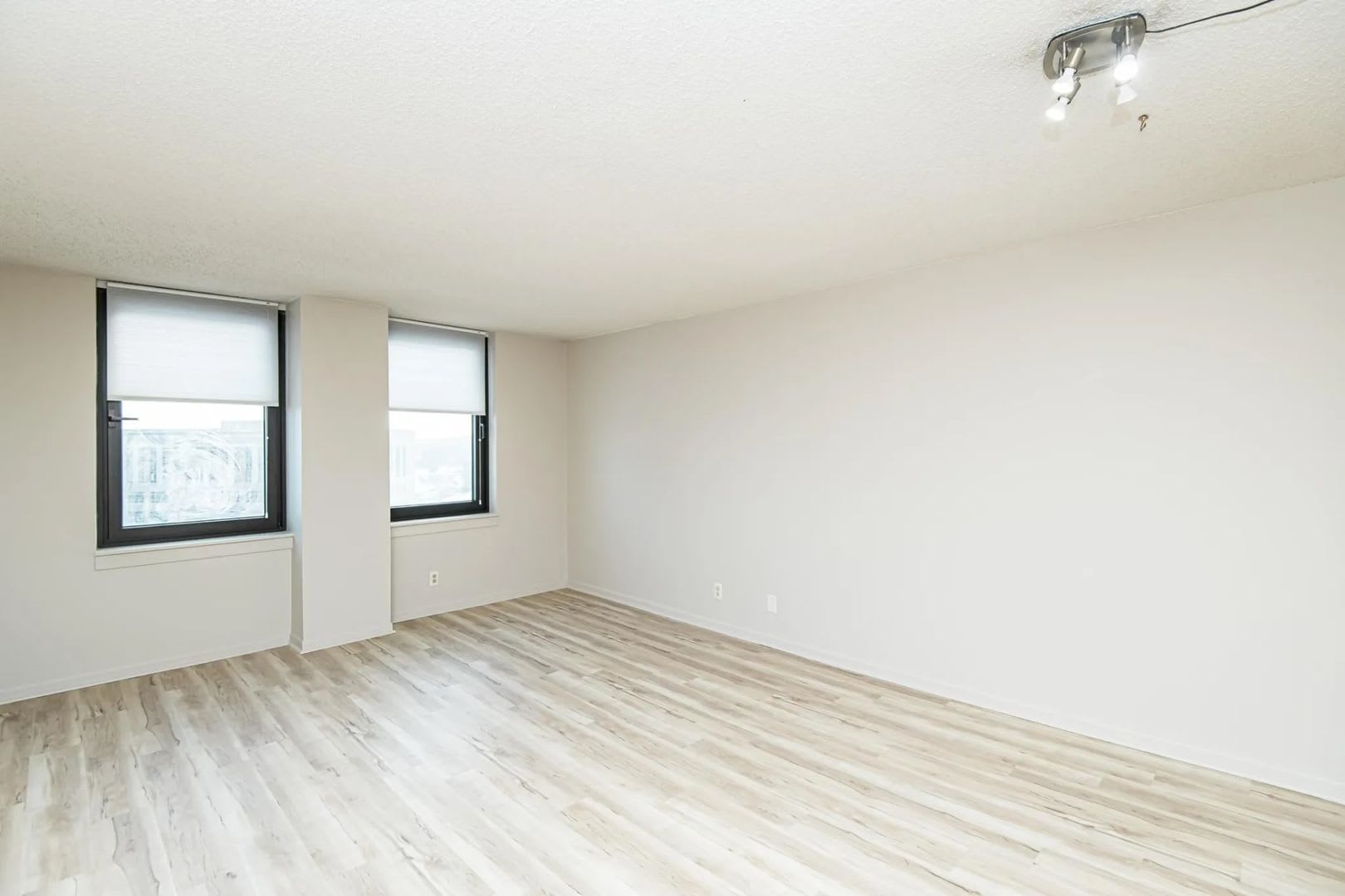 Condo for Rent – photo 2