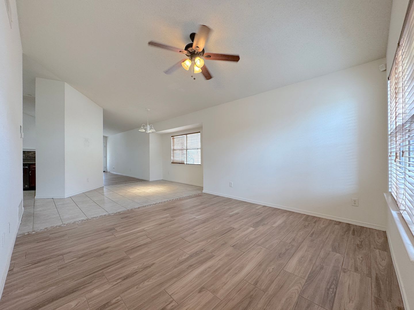 East El Paso 3bed/2bath refrig A/C Home next to Park! – photo 3