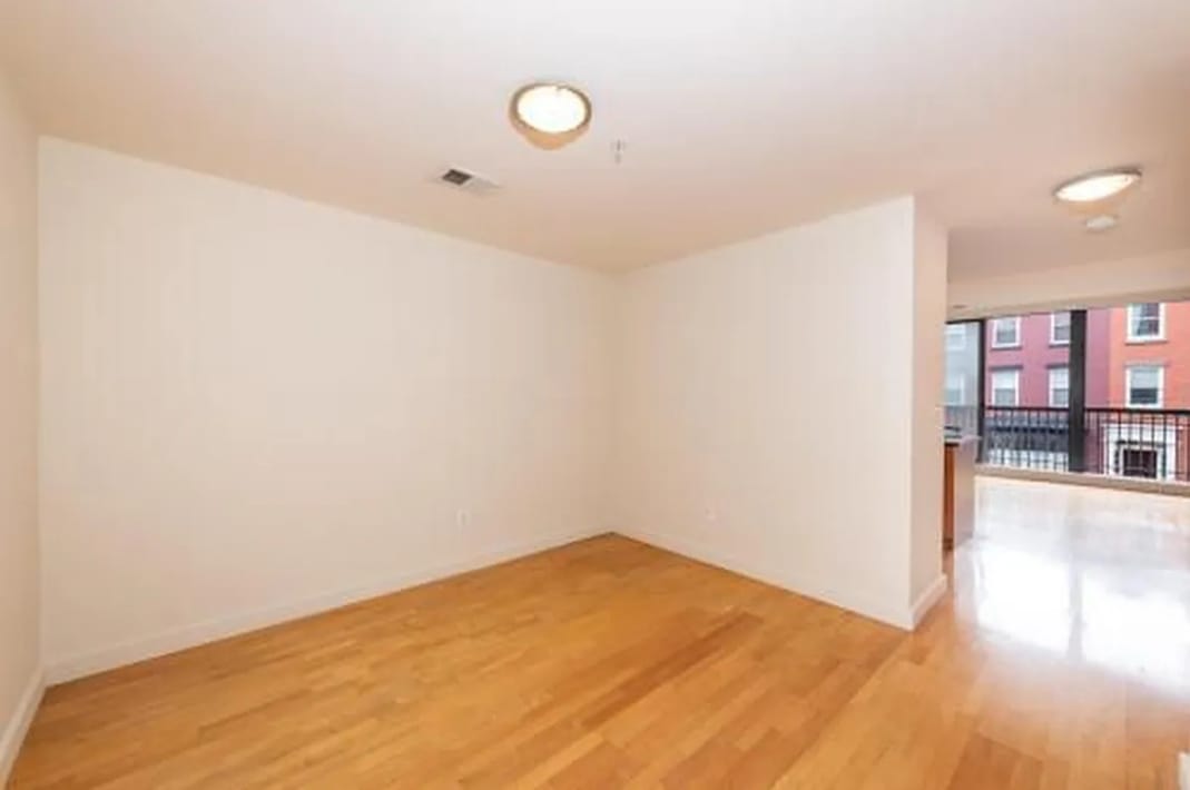 222 Montgomery St – photo 4