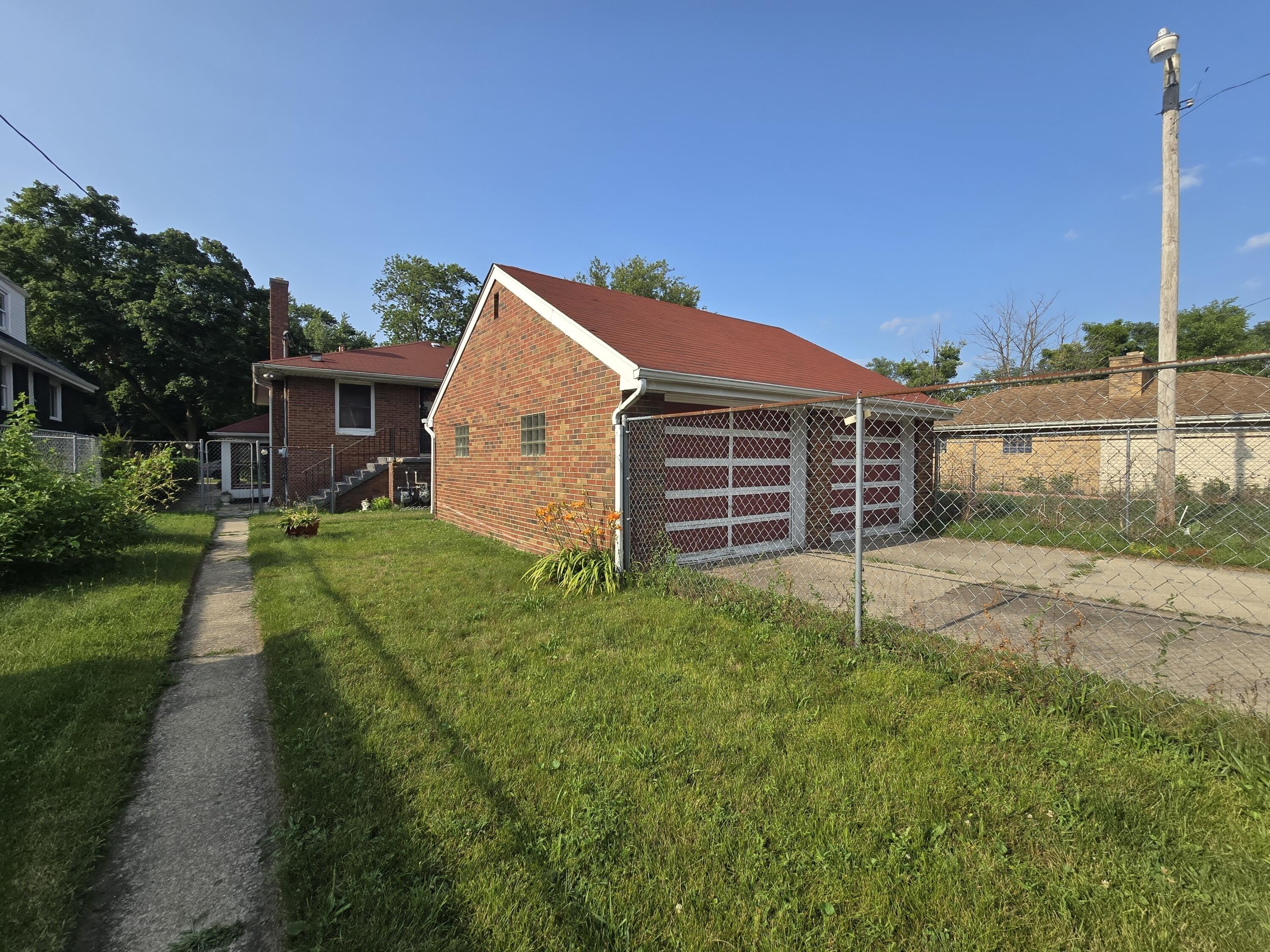 535 E 43rd Avenue – photo 5
