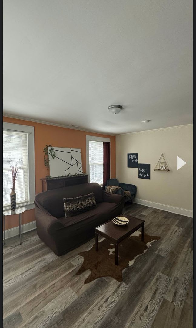 Room in 2 Bedroom Home at Kerr St NW – photo 2
