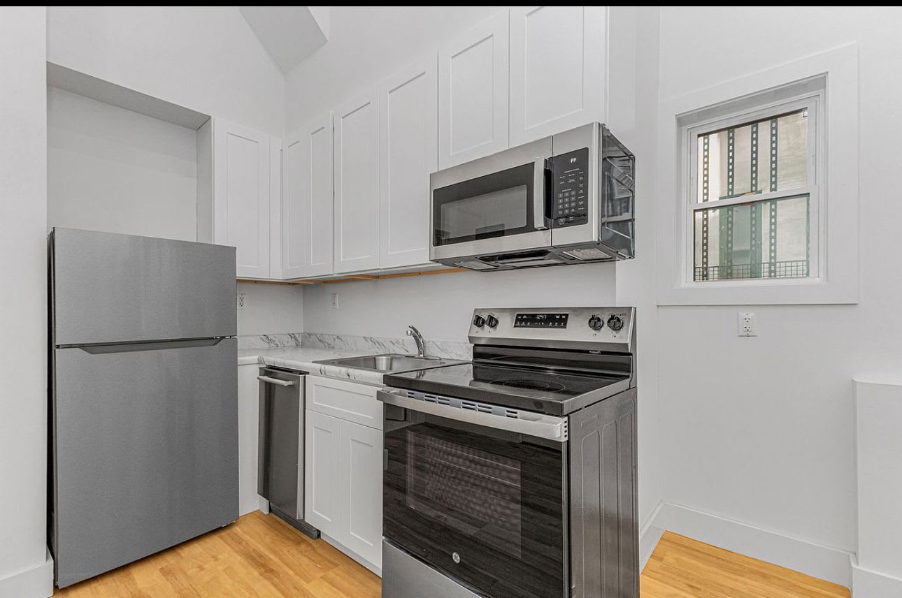 81 Willoughby Street – photo 3