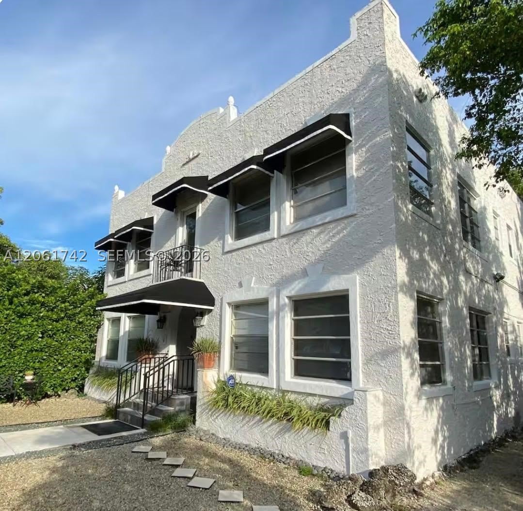 1661 Sw 13Th St – photo 1