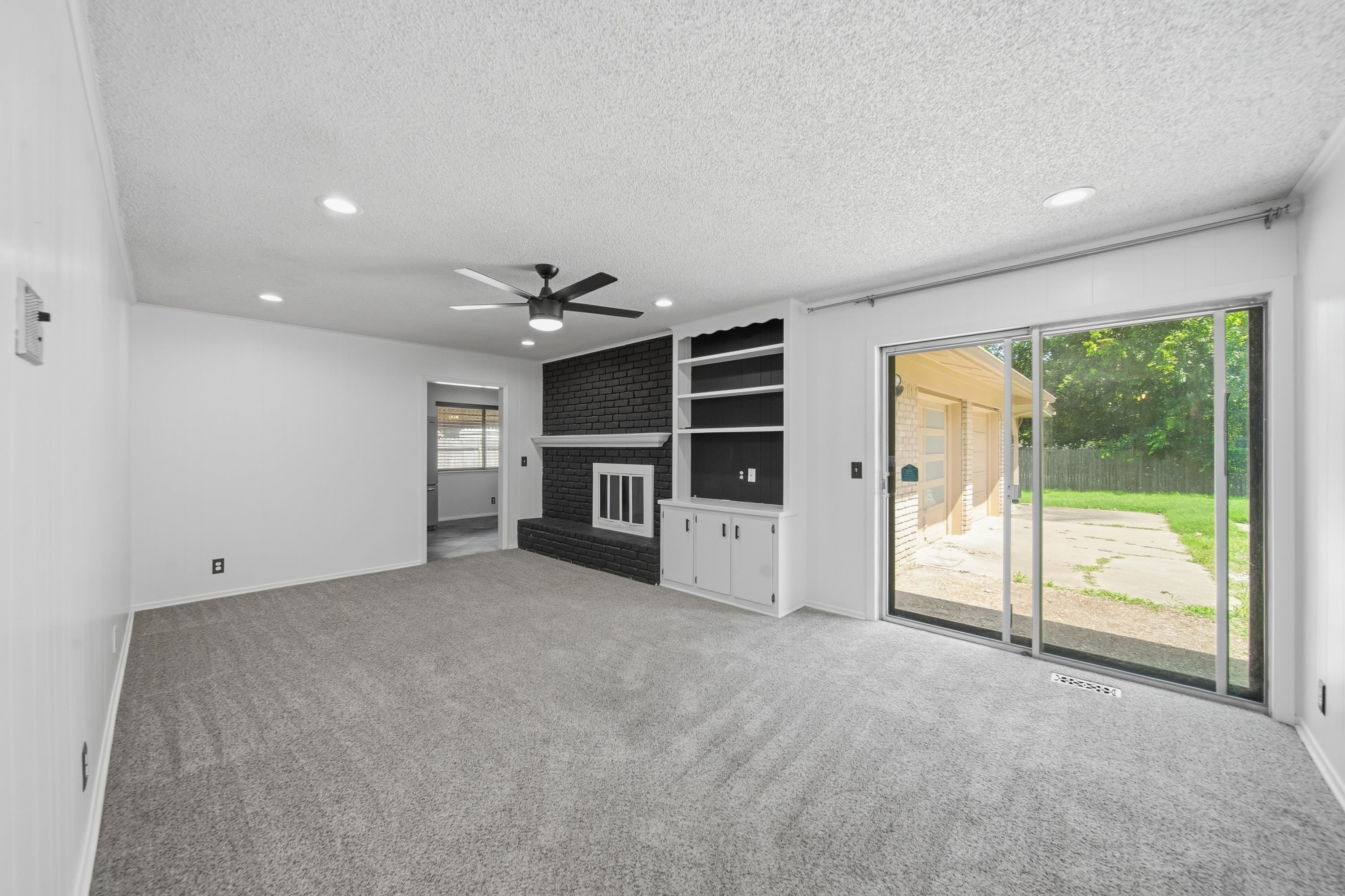 5811 East 61st Place – photo 2