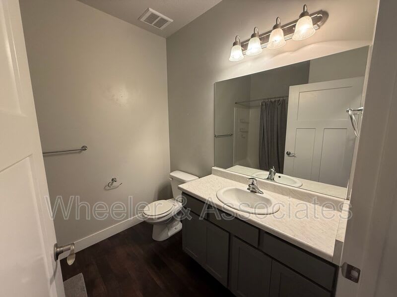 47 W. Silver Springs Dr. – photo 5