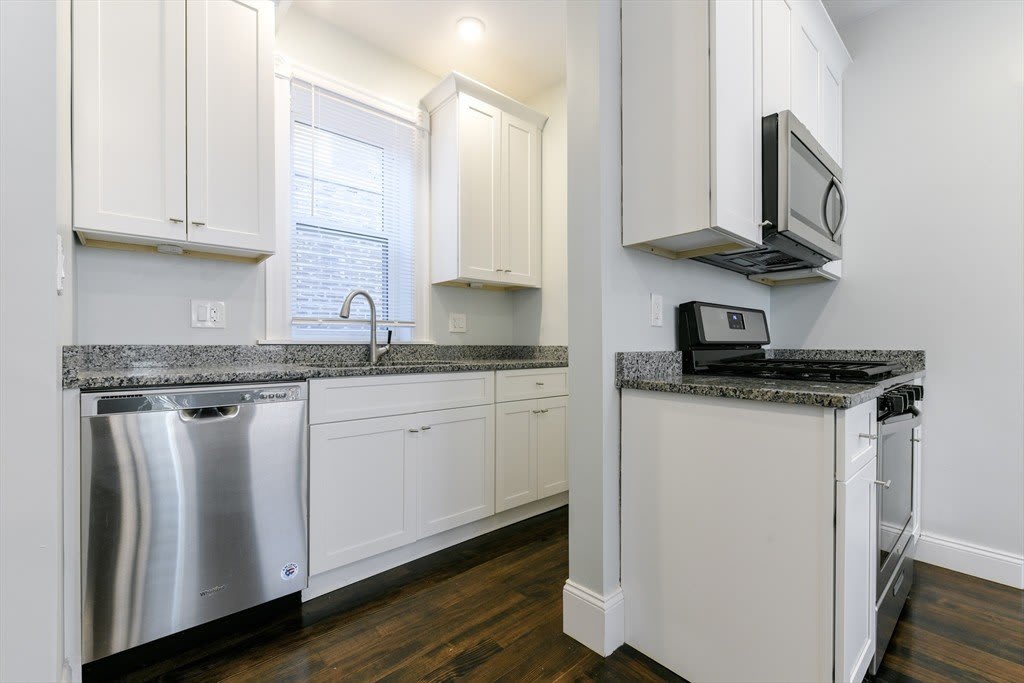 107 Harrishof St – photo 3