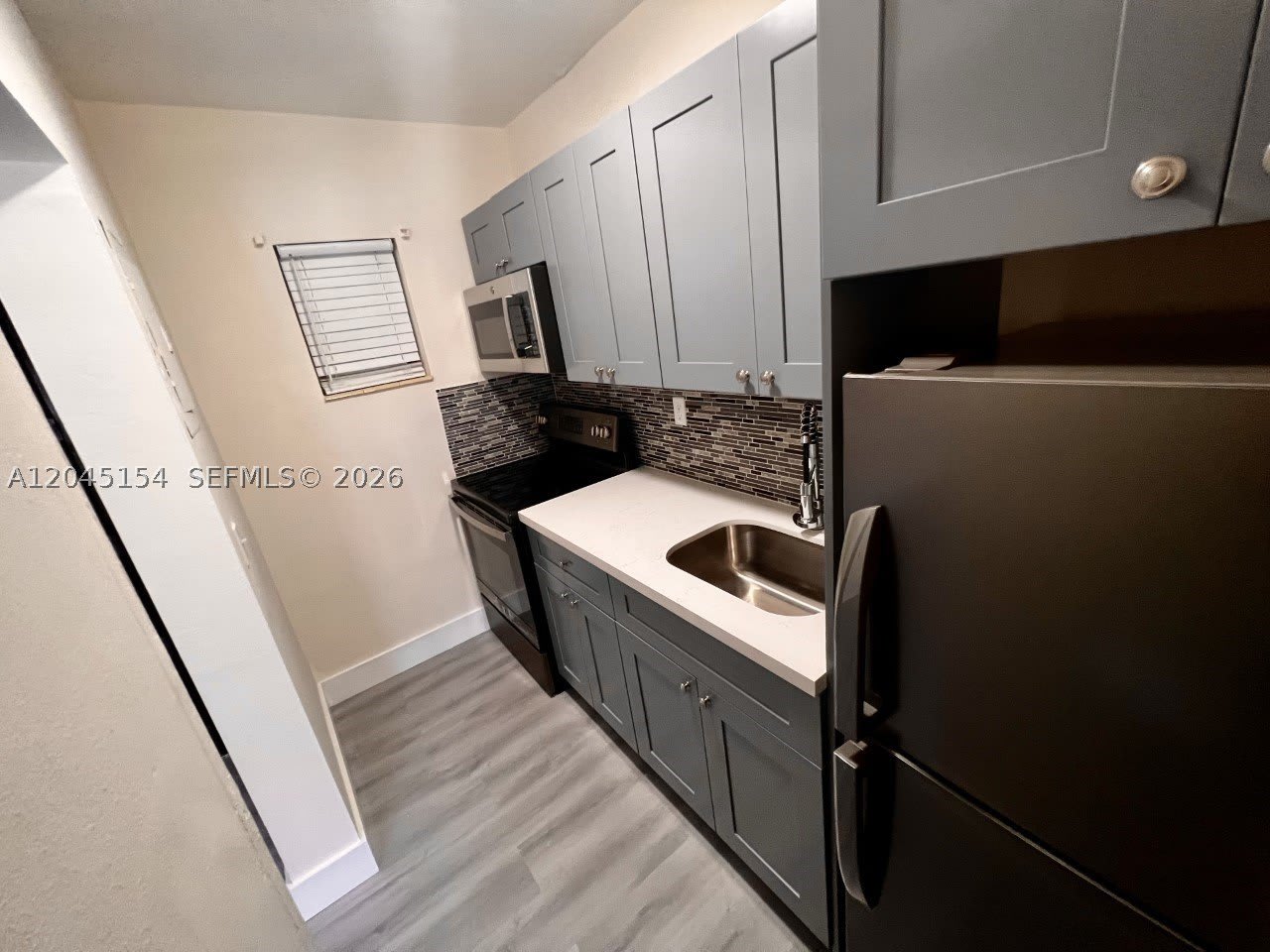 218 Santillane Ave – photo 5
