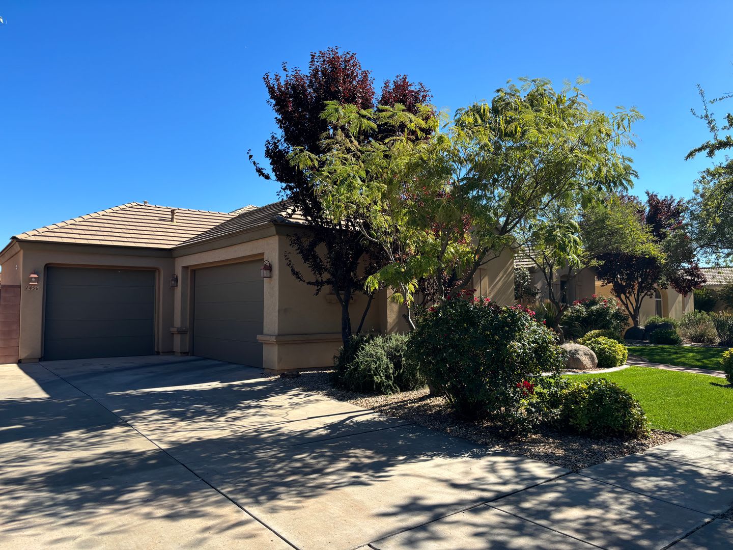 Short term lease! Coral Canyon on Golf Course with POOL- FURNISHED & PARTIALLY FURISNHED OPTION – photo 3