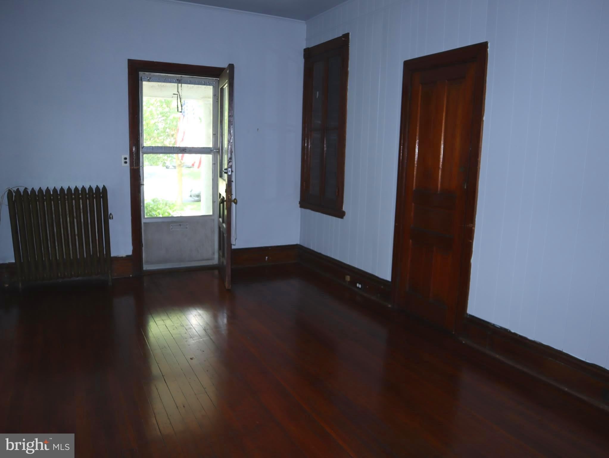 208 LINDEN Avenue – photo 2
