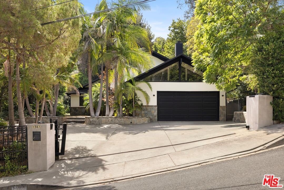 1561 Clear View Dr – photo 2