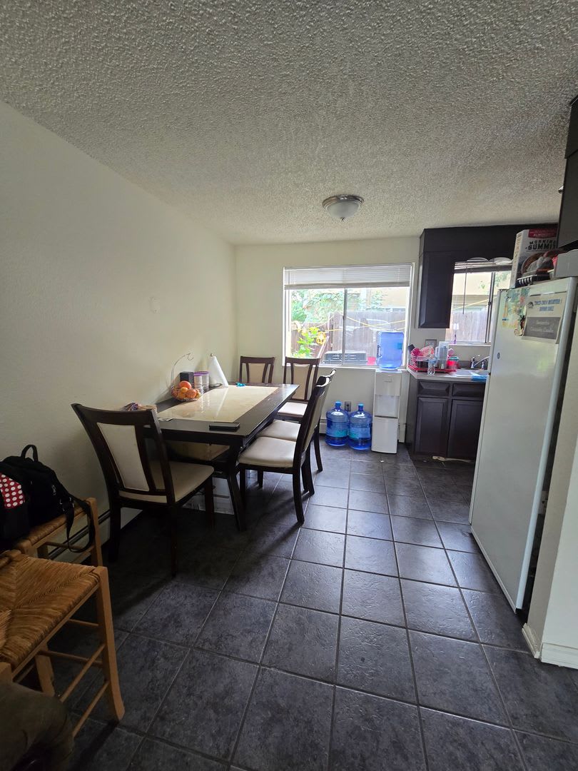 2 Bedroom 1.5 Bath in Longmont, CO! – photo 3