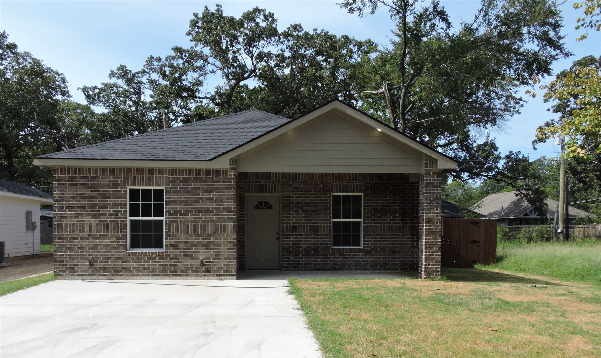 106 Navajo Drive – photo 1