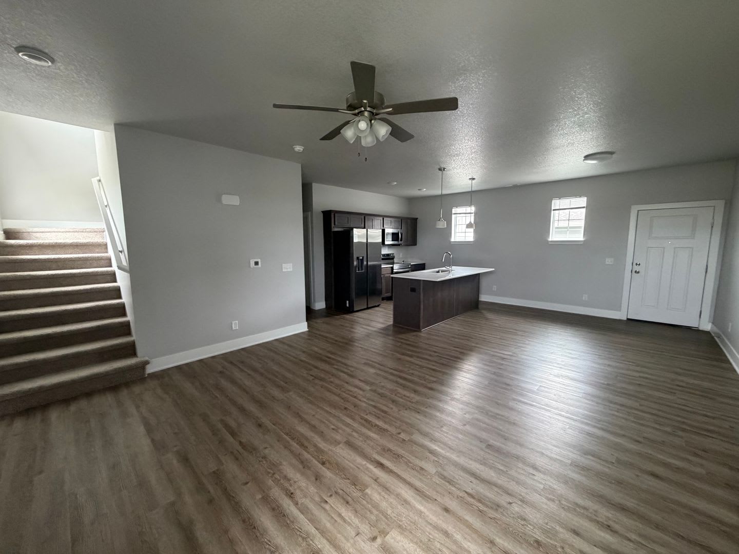 Beautiful 3 Bed, 2.5 Bath Townhome in Waukee! Perfect Location! – photo 3
