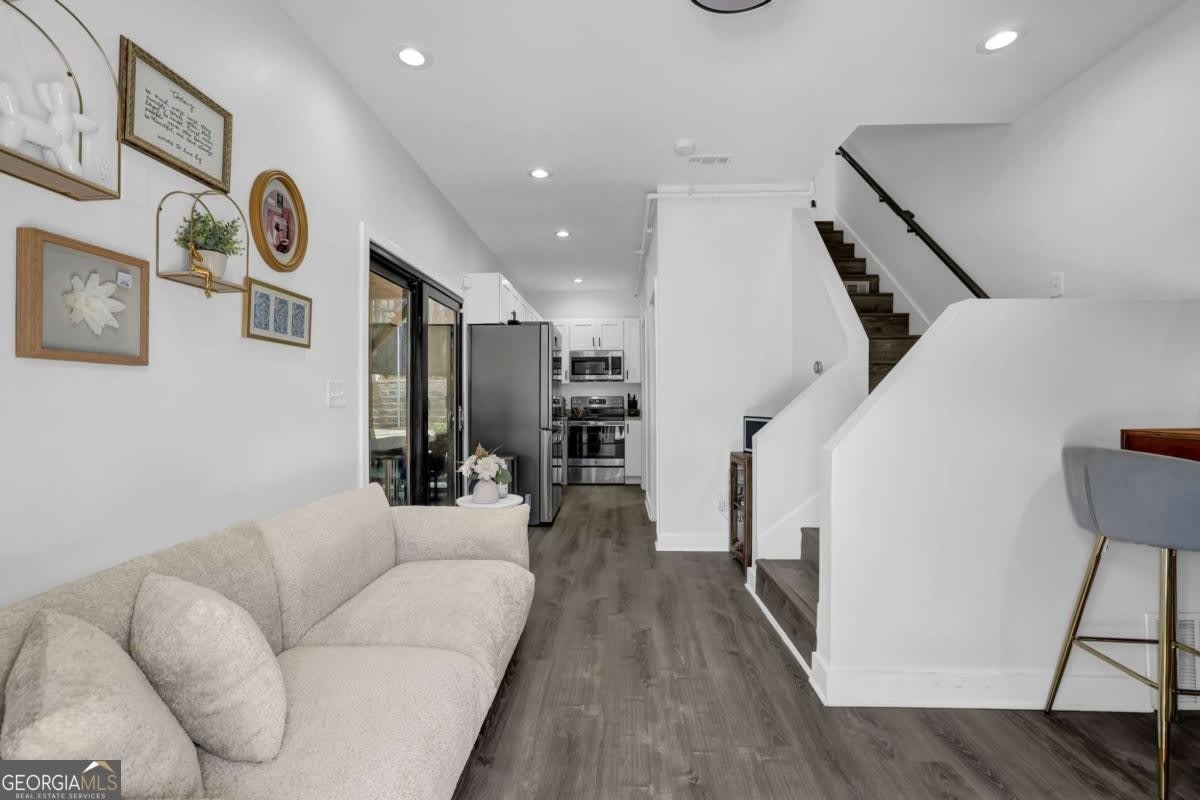 3120 Godby Road – photo 5