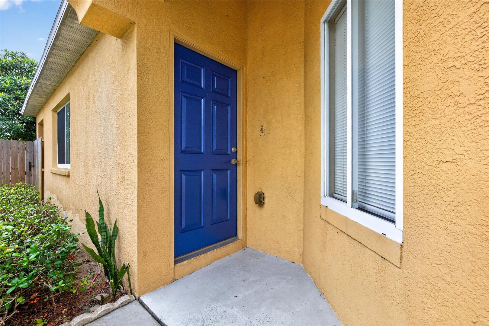 Updated 3 Bedroom Home with 2-Car Garage + Fully Fenced Yard – photo 3