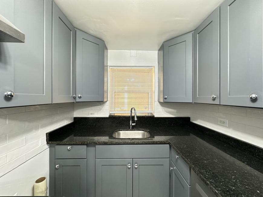 2754 North Shore – photo 4