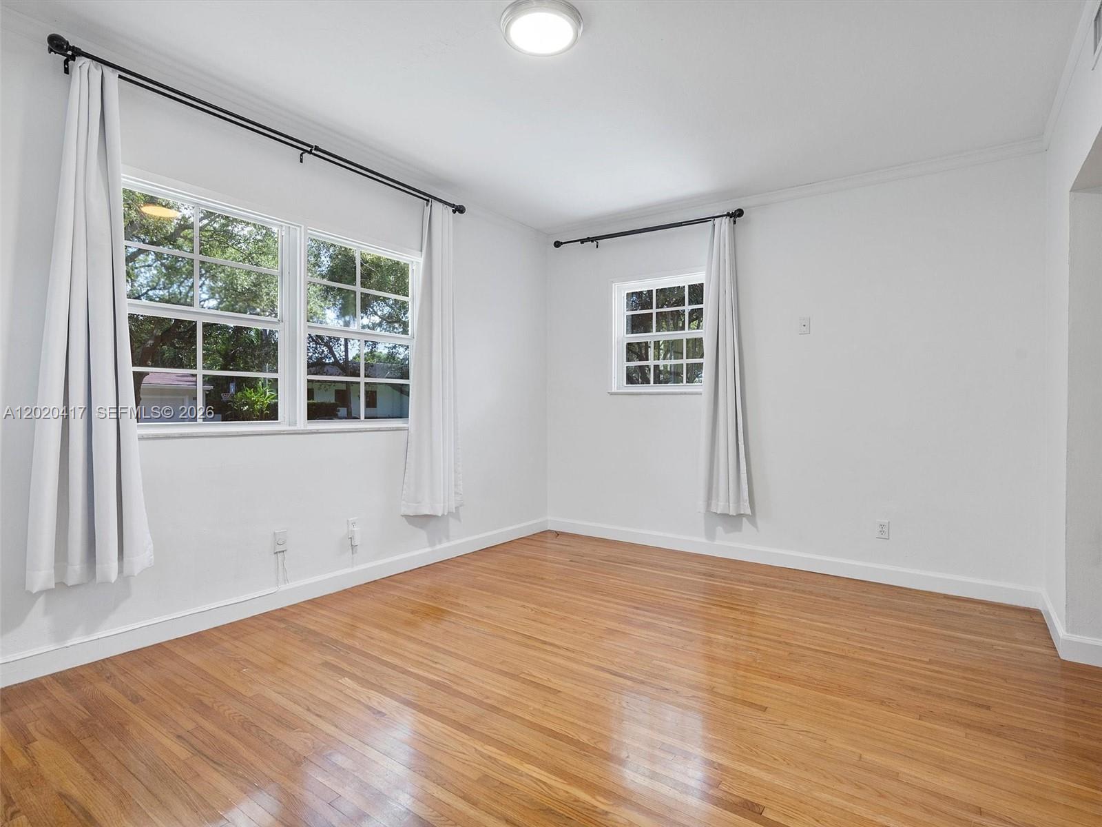 731 Sistina Avenue – photo 5