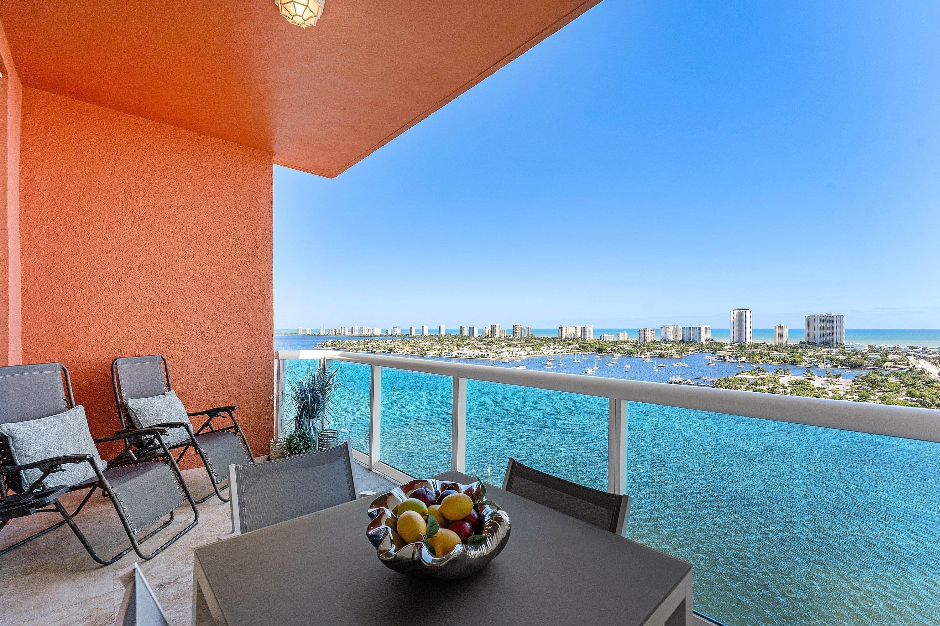 2640 Lake Shore Drive – photo 4