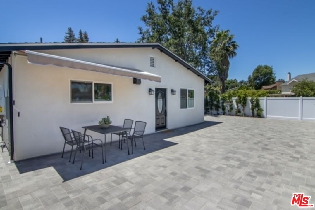 23028 Burbank Blvd – photo 2
