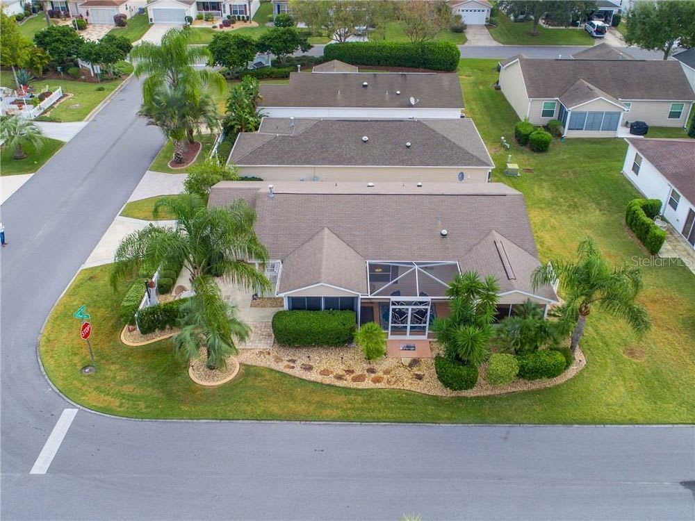2390 Southern Oak St – photo 5