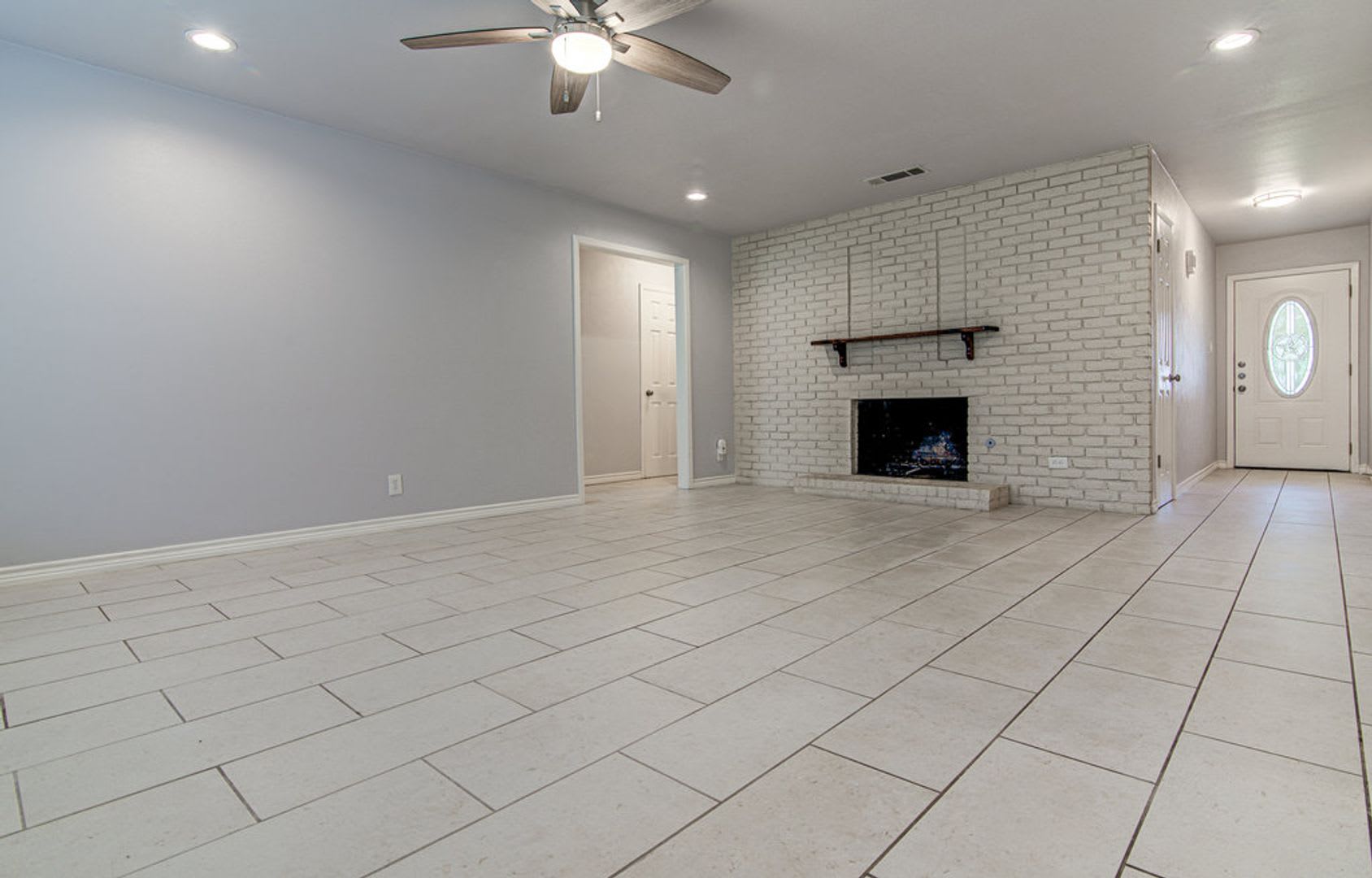 **TWO WEEKS FREE RENT!!** Recently Renovated 3 bedroom 2 bath in Anderson Mill! – photo 5