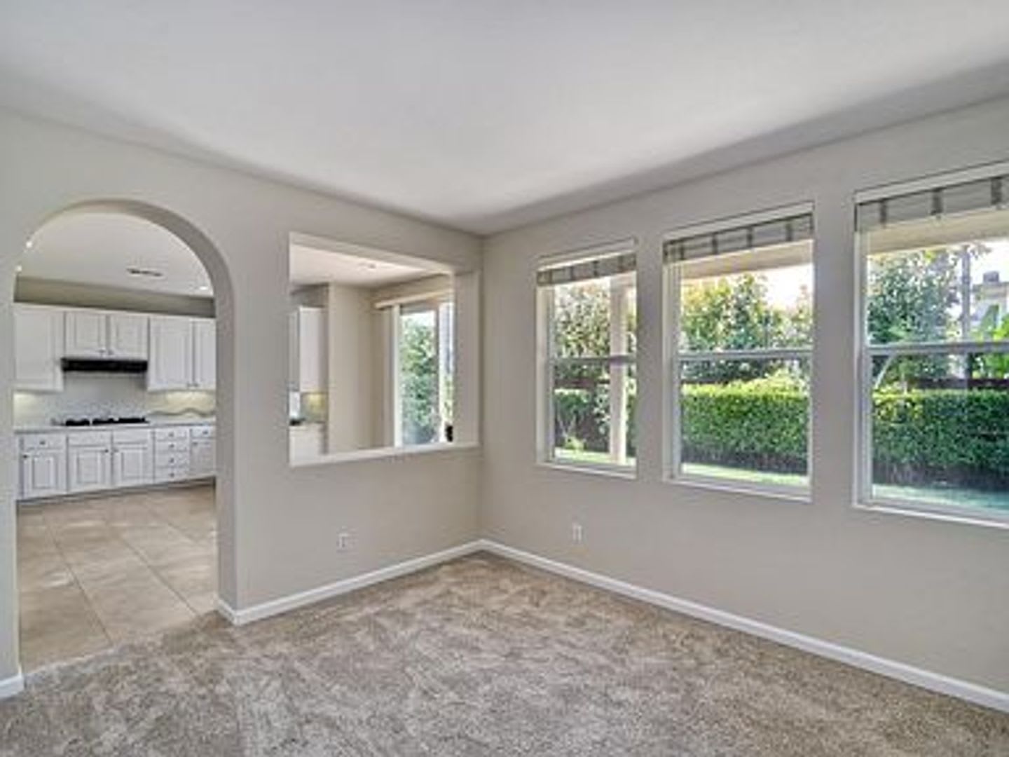 Stylish Torrey Santa Fe Living – 4 Bed, 2.5 Bath Gem – photo 3