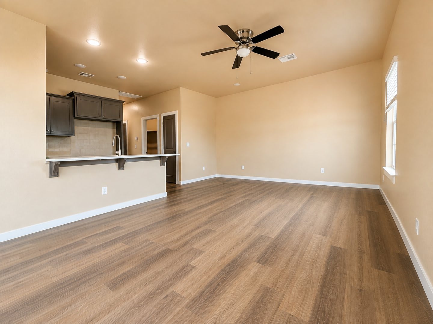 Beautiful 3-Bedroom Duplex with Modern Finishes – photo 4