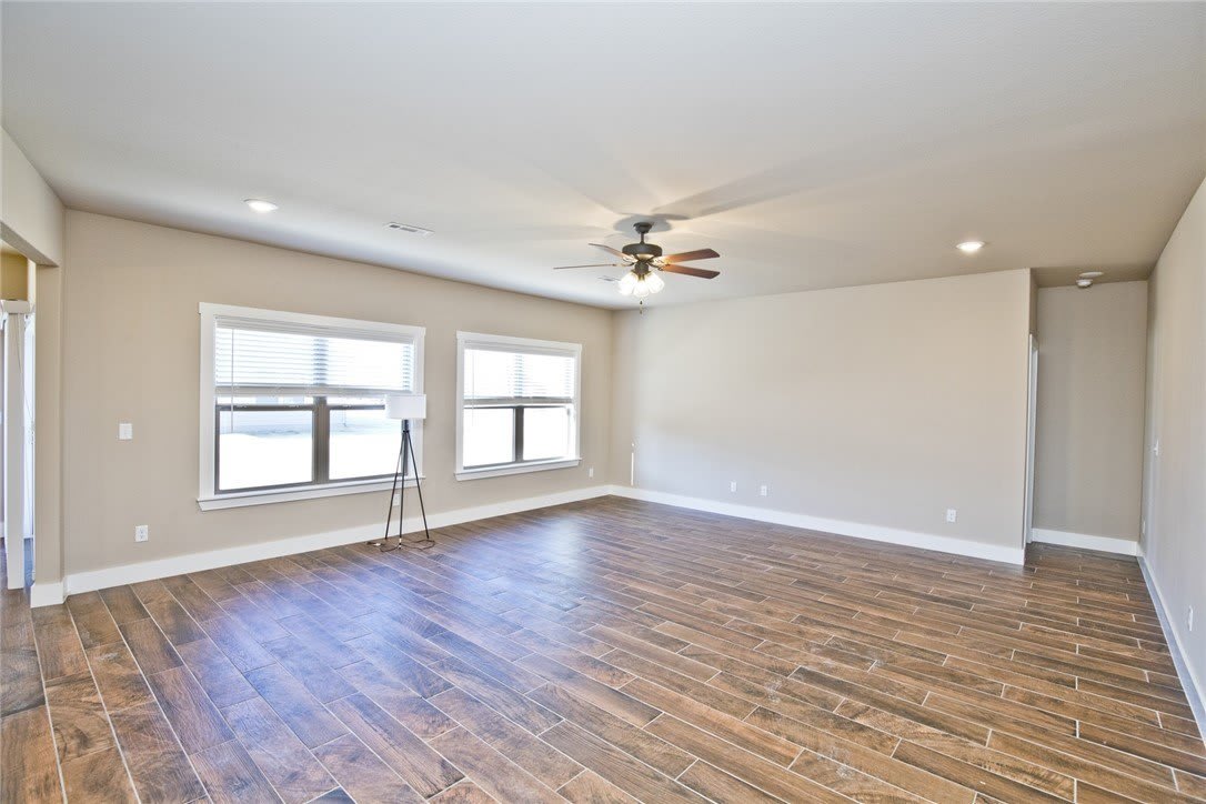 2629 N Justin Drive – photo 4