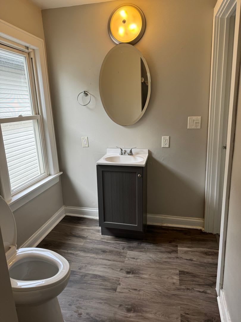 3 Bedroom Single Family – photo 3