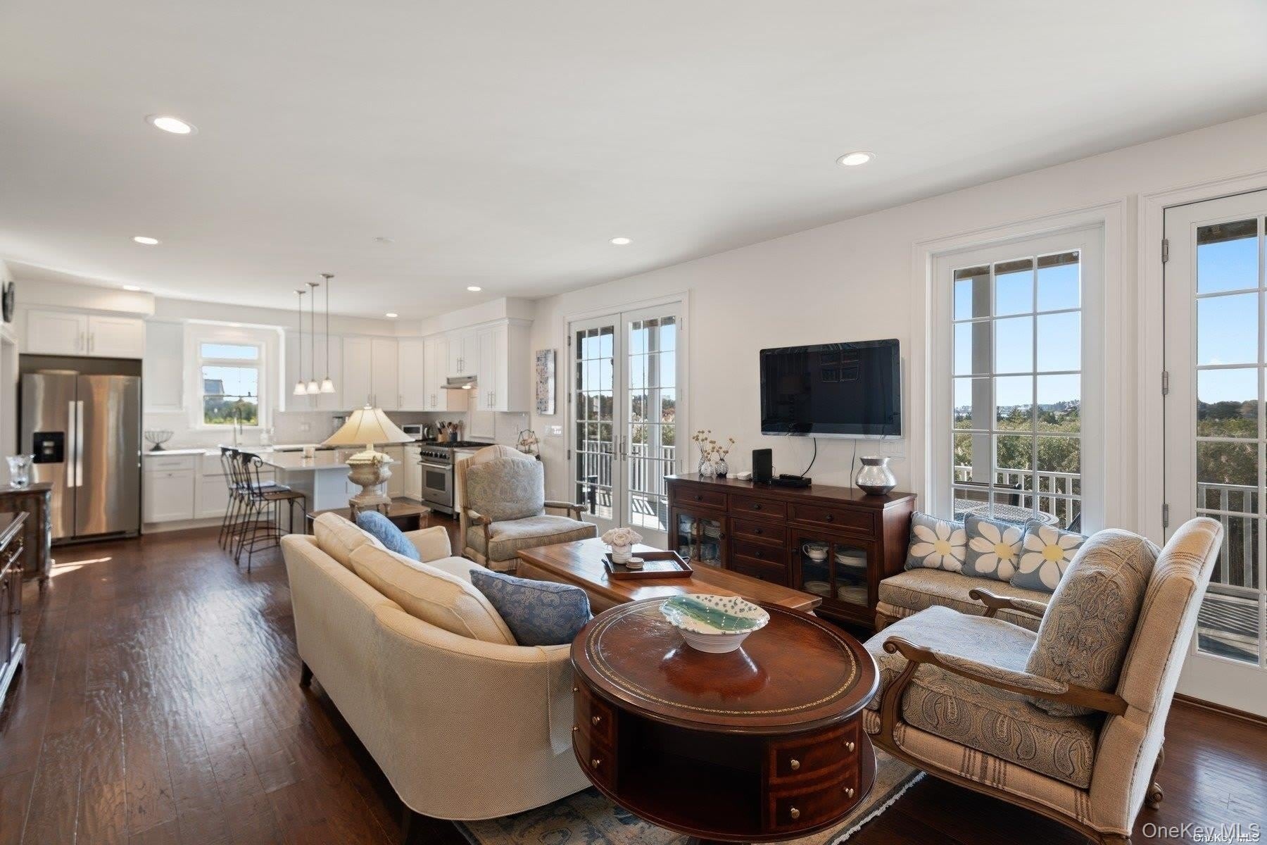 77 Library Avenue – photo 4