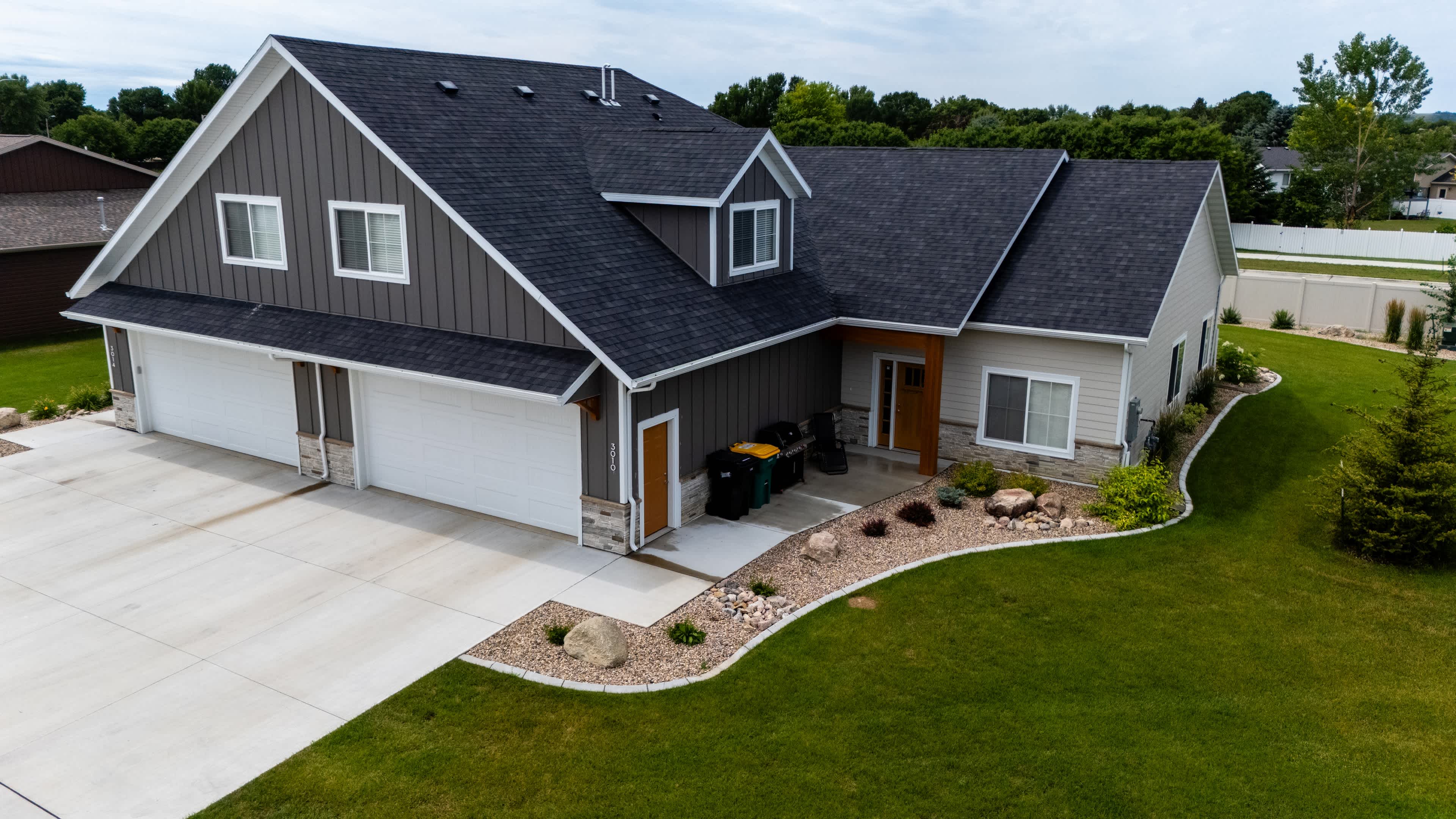 The Earl Twin Homes – photo 3