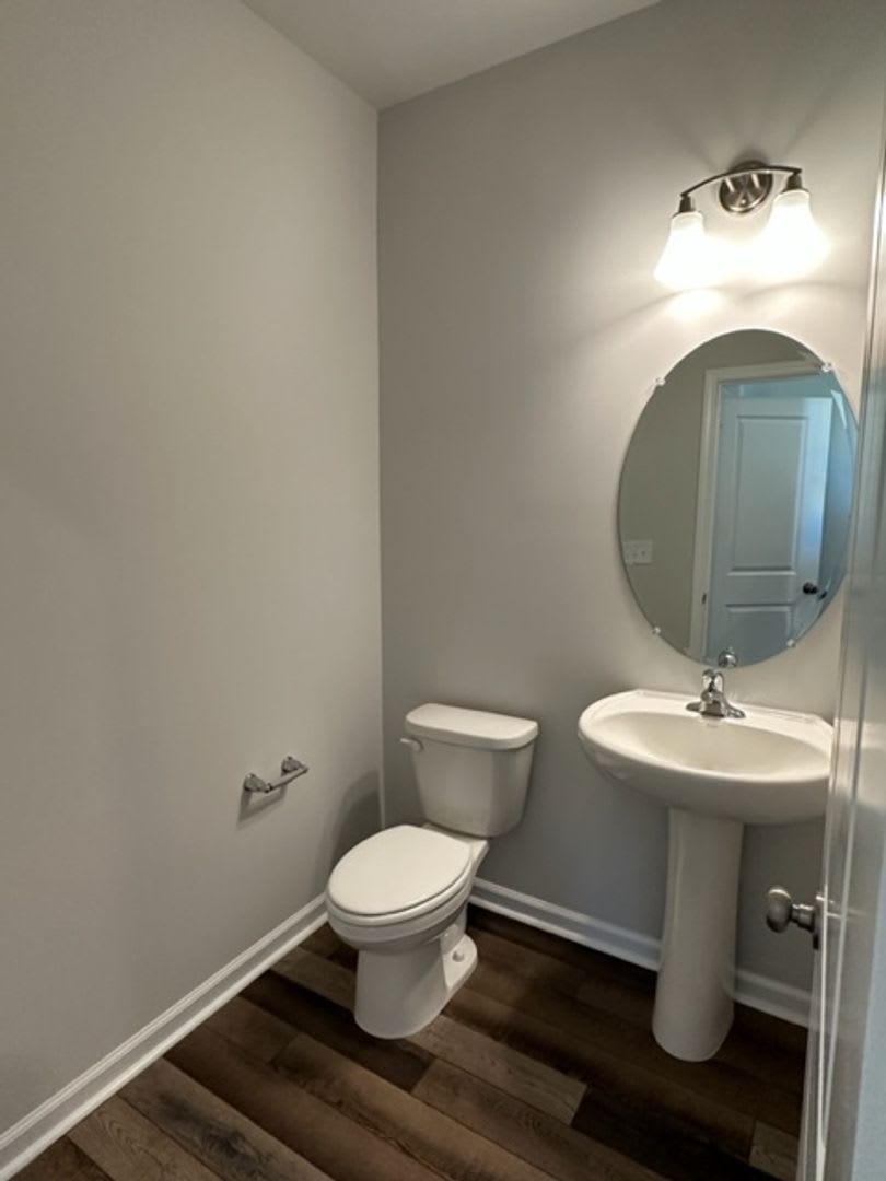 Room In 3 Bedroom Townhome At Kipp Ln – photo 2