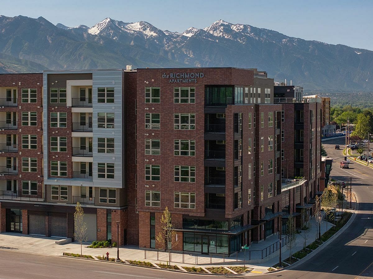 The Richmond Apartments – photo 2