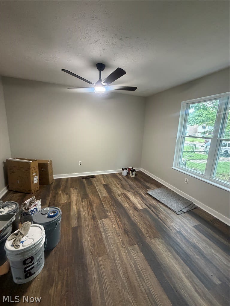 9409 Manor Avenue – photo 4