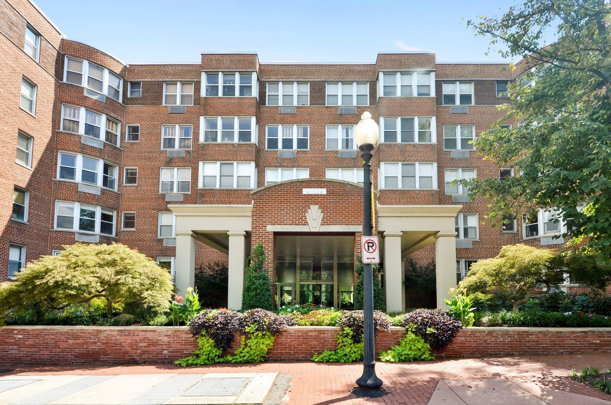 2500 Q ST NW #529 – photo 2