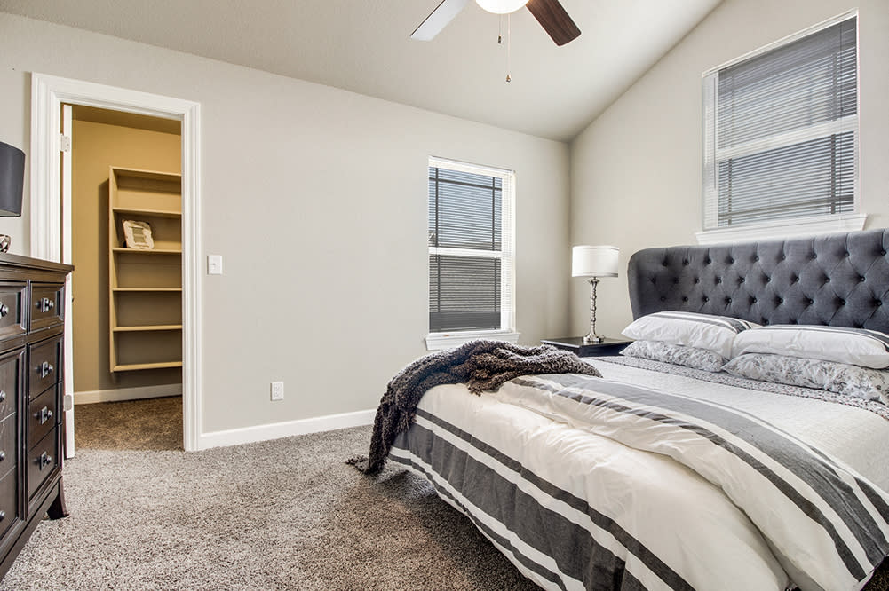 Highlands at Piper Townhomes – photo 5