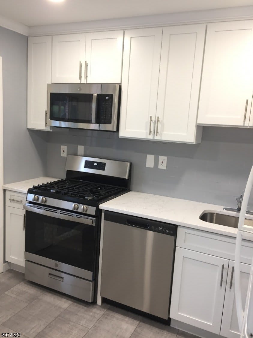 10 Stanford Dr – photo 4