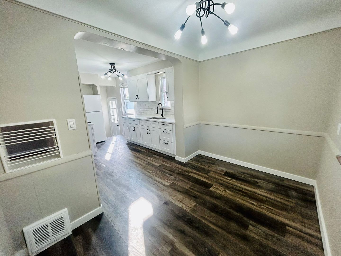 Beautiful 3 Bedroom Home! Now Available! – photo 5