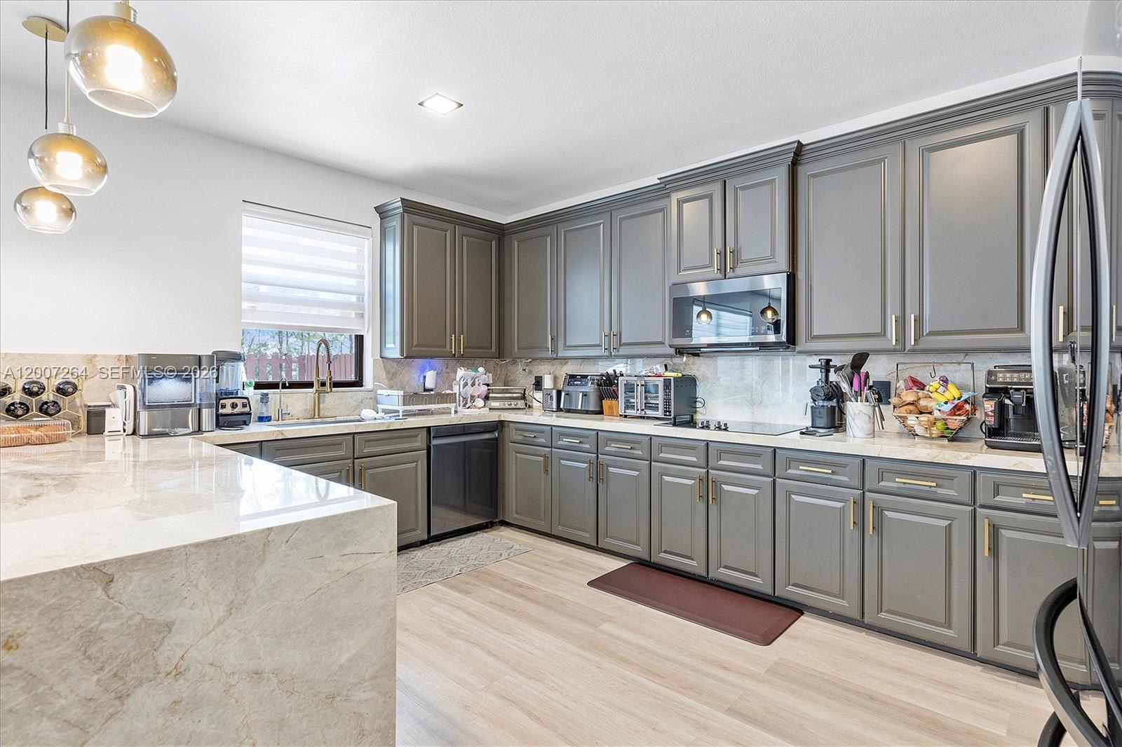 9830 Northwest 86Th Terrace – photo 5