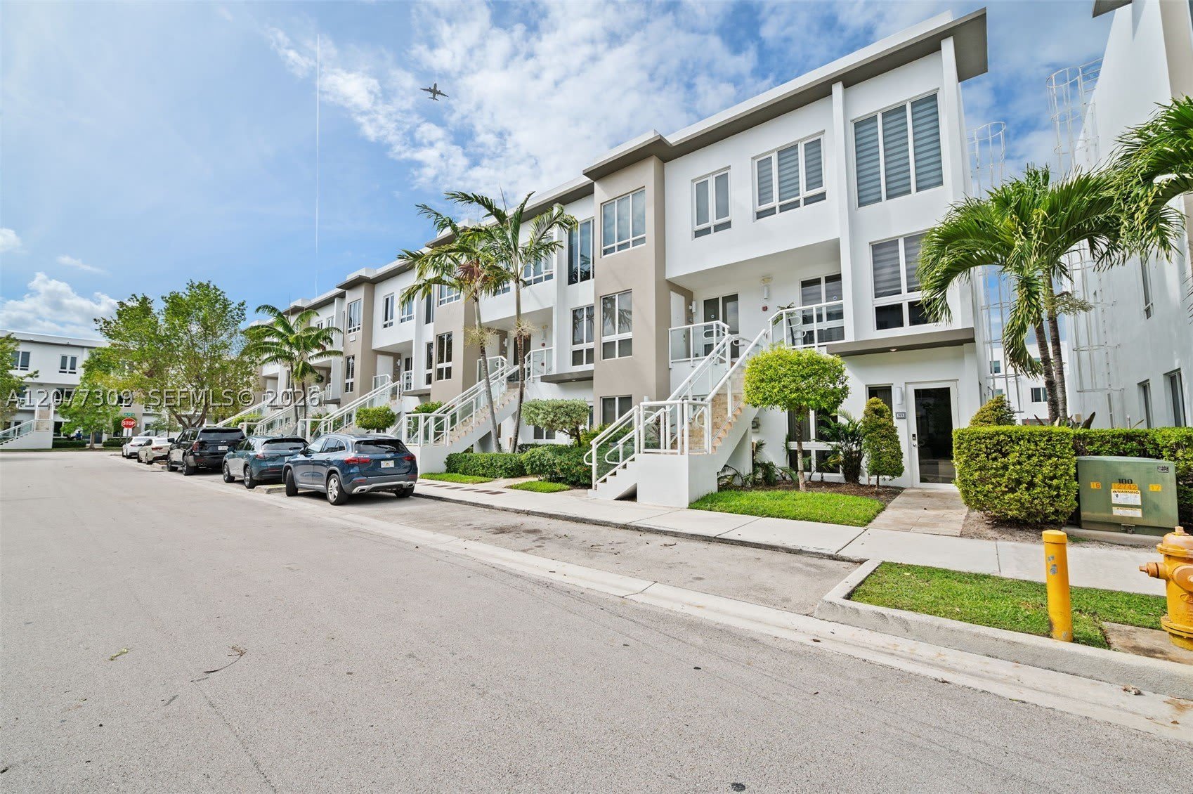10305 NW 63rd Ter – photo 2